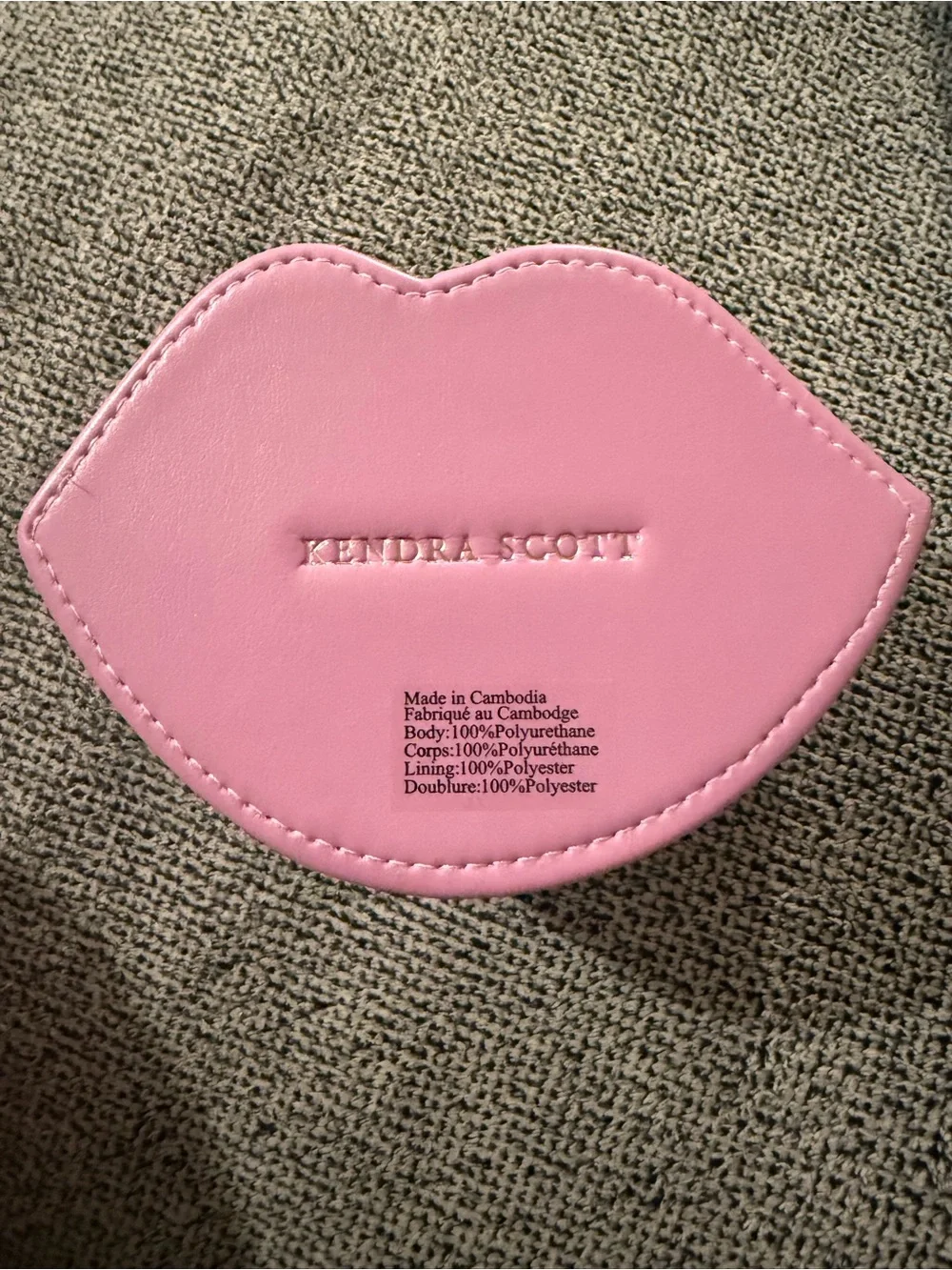 Kendra Scott Kiss-Shaped Pink Jewelry Box